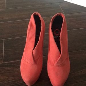 Peach booty heels